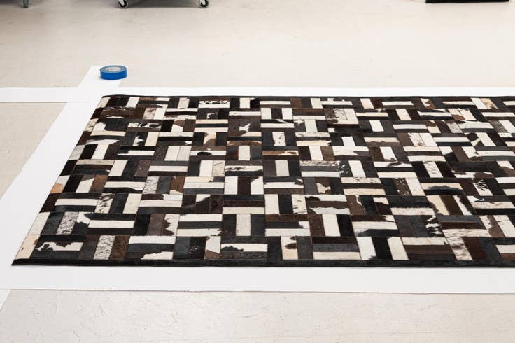 Detail image of 5' 1 x 7' 11 Cowhide - Patchwork Rug