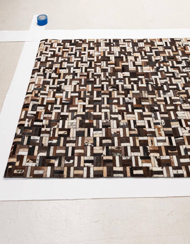 Detail image of 4' 11 x 7' 11 Cowhide - Patchwork Rug