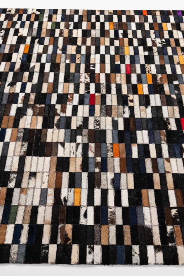 Detail image of 5' 2 x 7' 11 Cowhide - Patchwork Rug