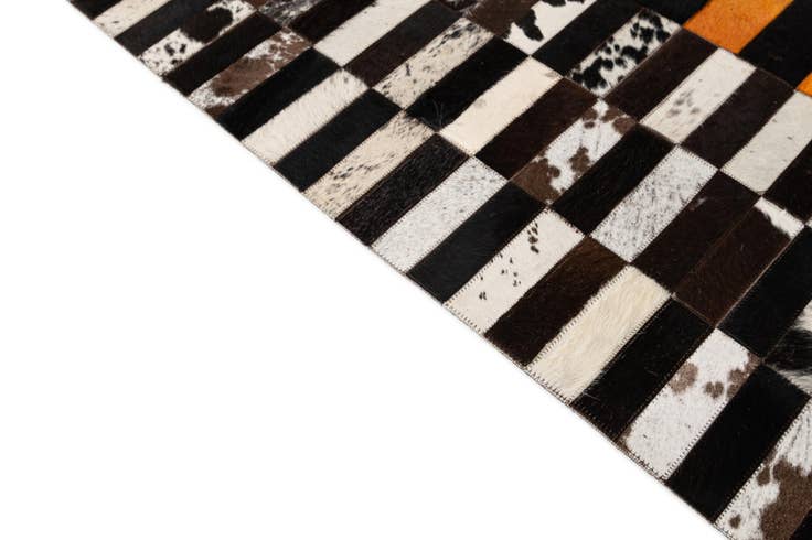 Detail image of 5' x 8' 1 Cowhide - Patchwork Rug