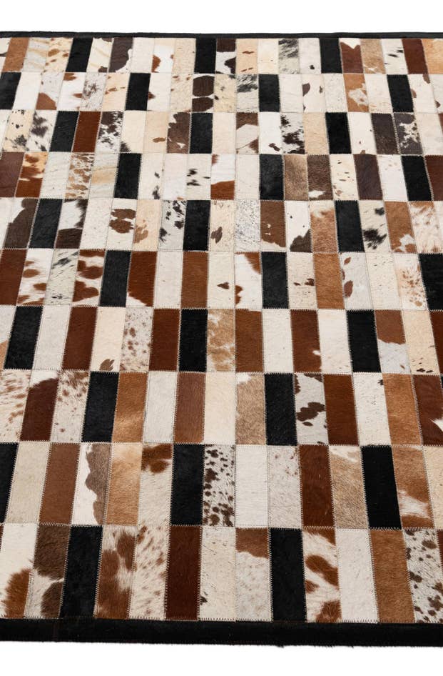 Detail image of 5' 2 x 7' 11 Cowhide - Patchwork Rug