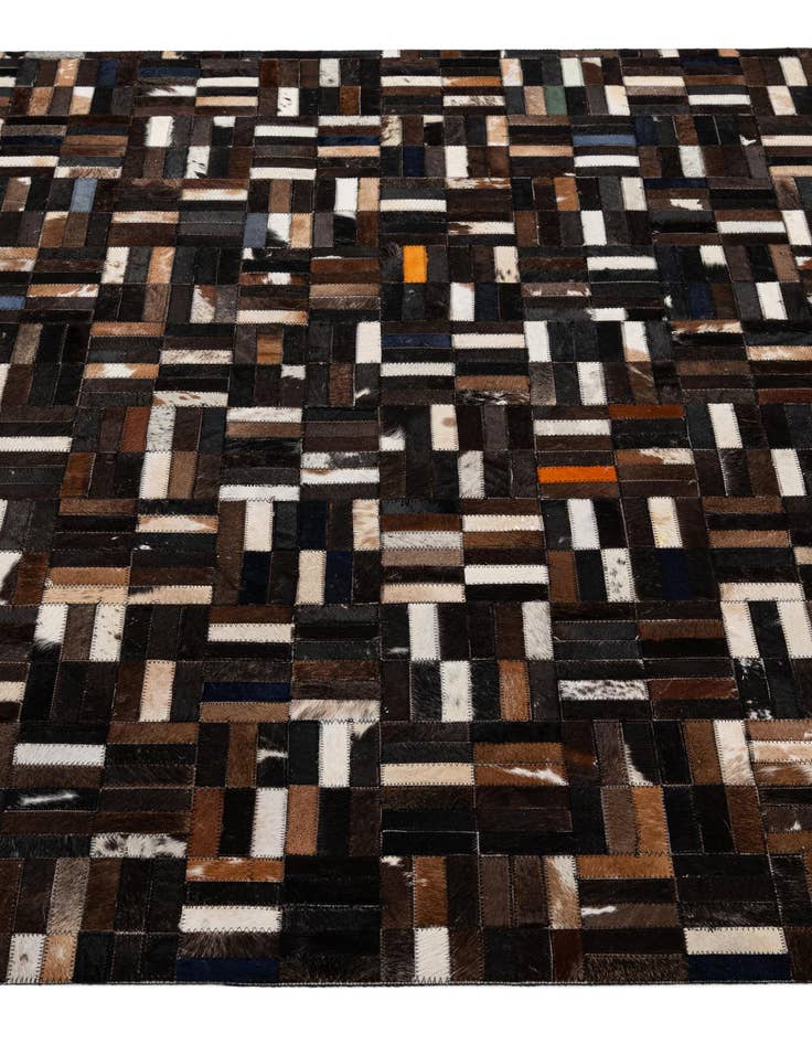 Detail image of 5' 1 x 8' 1 Cowhide - Patchwork Rug