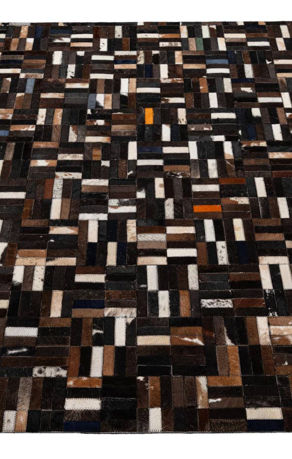 Detail image of 5' 1 x 8' 1 Cowhide - Patchwork Rug