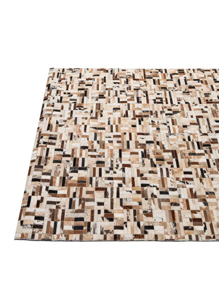 Detail image of 5' 1 x 7' 11 Cowhide - Patchwork Rug