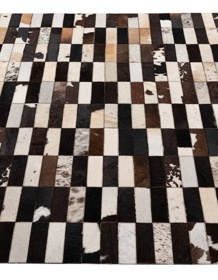 Detail image of 4' 11 x 7' 11 Cowhide - Patchwork Rug