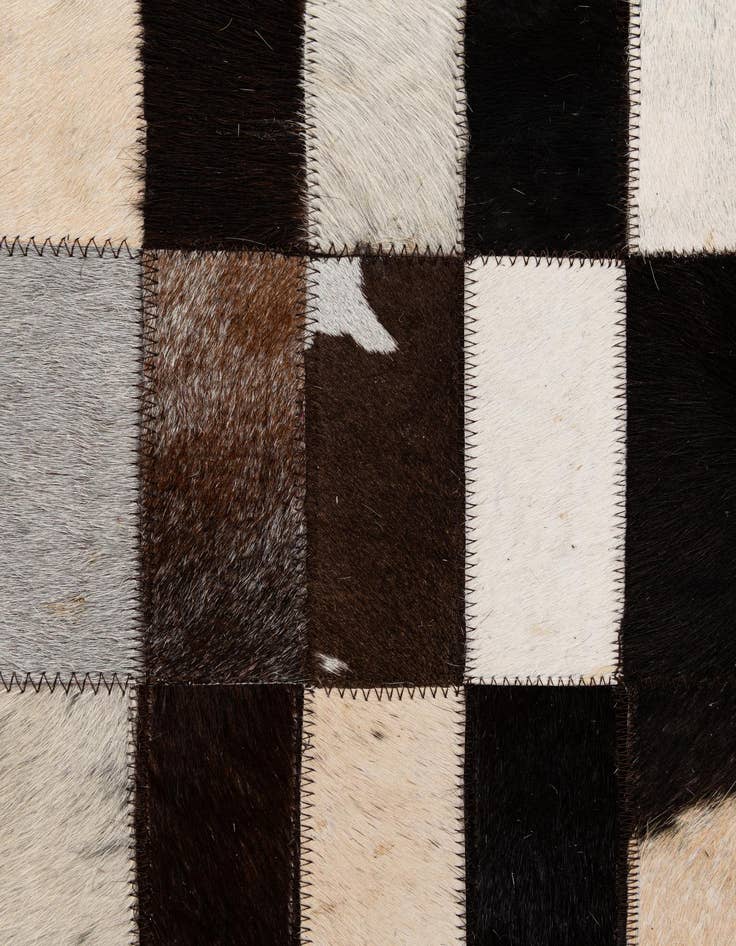 Detail image of 4' 11 x 7' 11 Cowhide - Patchwork Rug