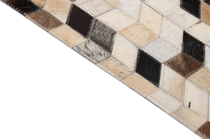 Detail image of 5' x 7' 11 Cowhide - Patchwork Rug
