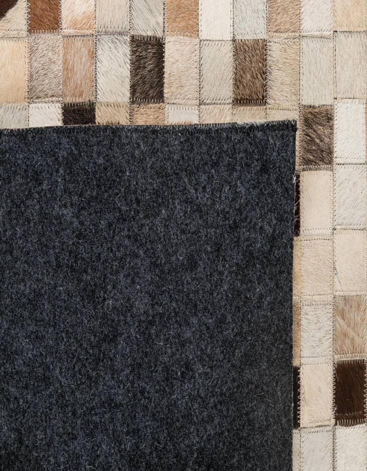 Detail image of 5' x 7' 11 Cowhide - Patchwork Rug