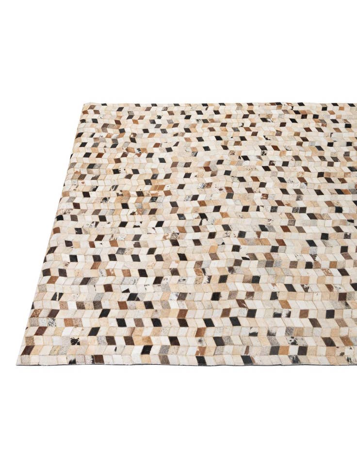Detail image of 5' 1 x 7' 10 Cowhide - Patchwork Rug