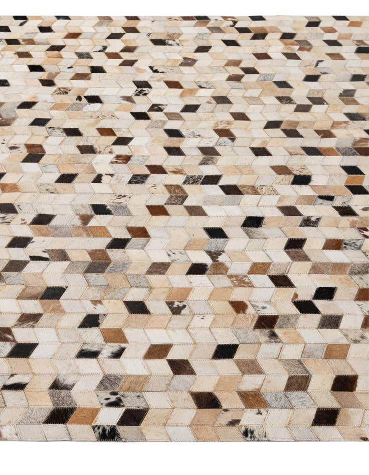 Detail image of 5' 1 x 7' 10 Cowhide - Patchwork Rug
