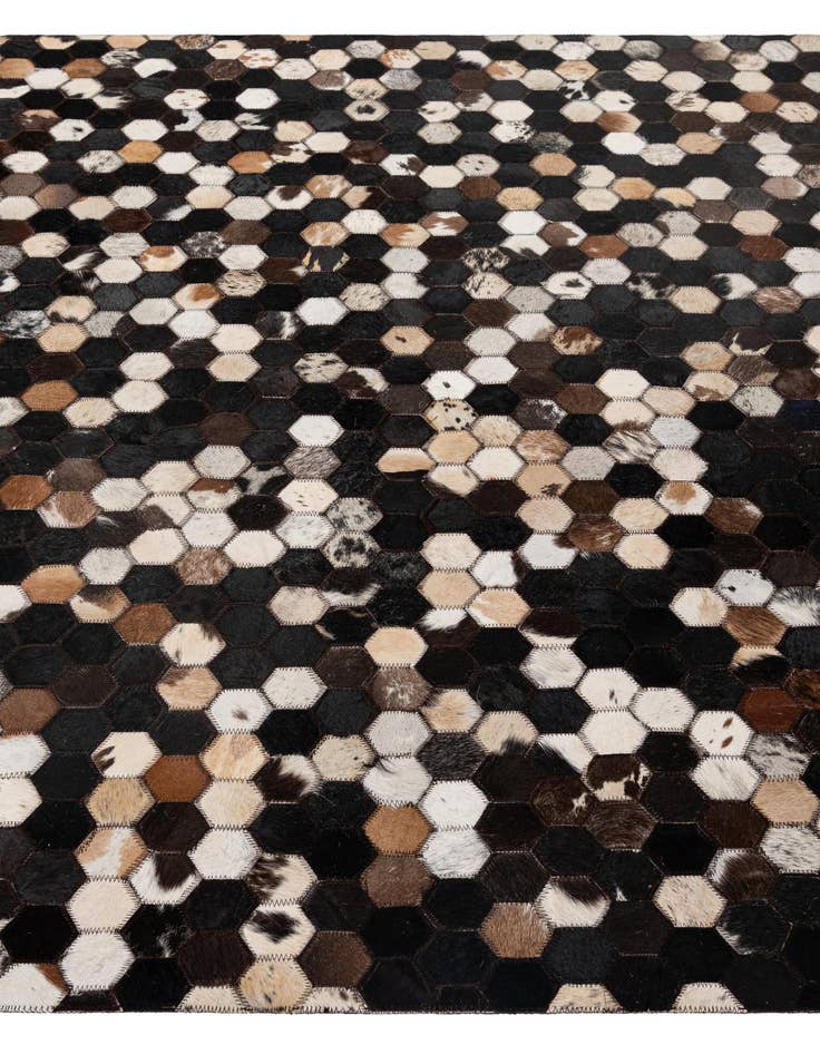 Detail image of 5' 1 x 7' 11 Cowhide - Patchwork Rug