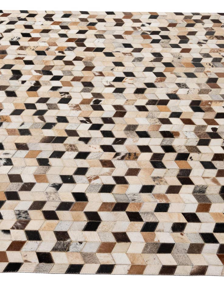 Detail image of 5' x 7' 11 Cowhide - Patchwork Rug