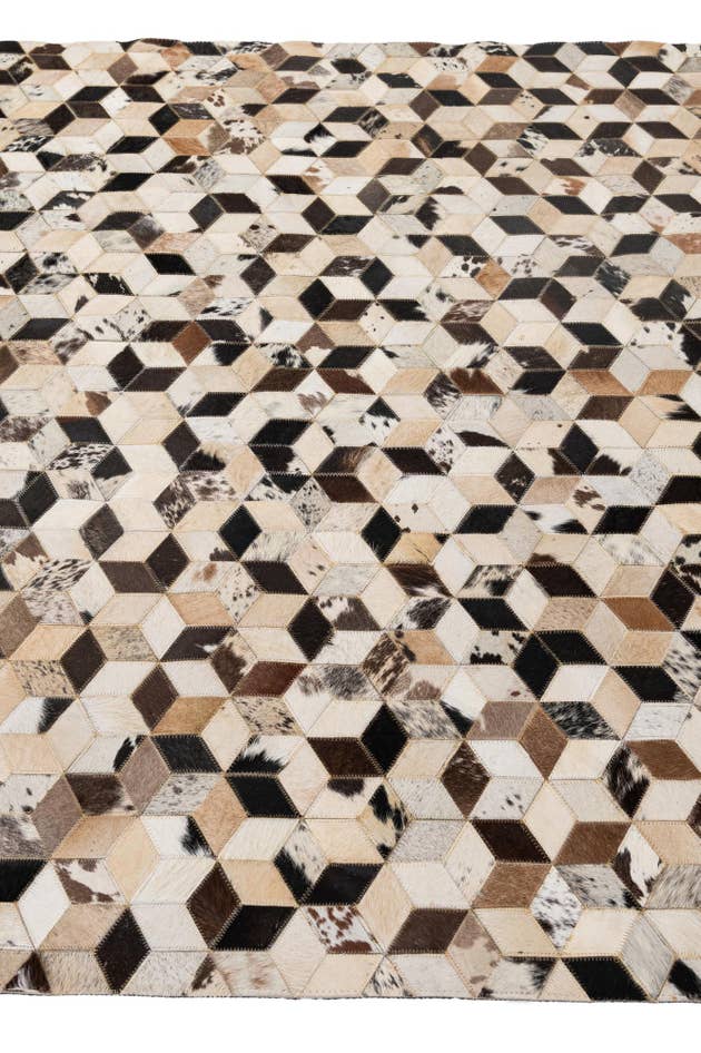 Detail image of 5' 1 x 7' 10 Cowhide - Patchwork Rug