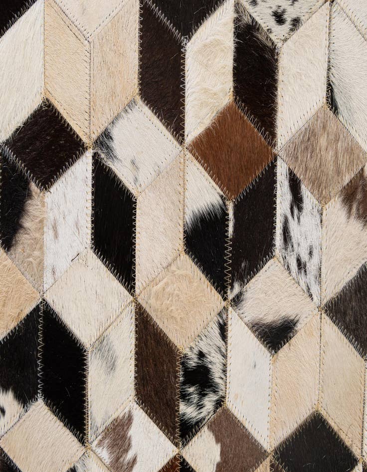 Detail image of 5' 1 x 7' 10 Cowhide - Patchwork Rug