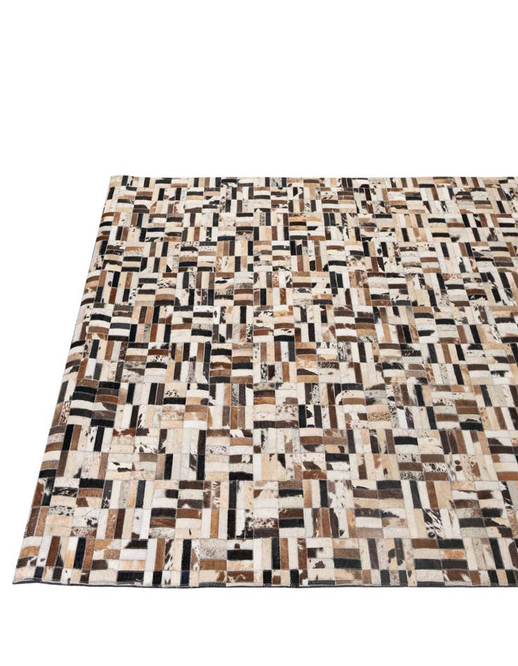 Detail image of 5' 1 x 8' Cowhide - Patchwork Rug