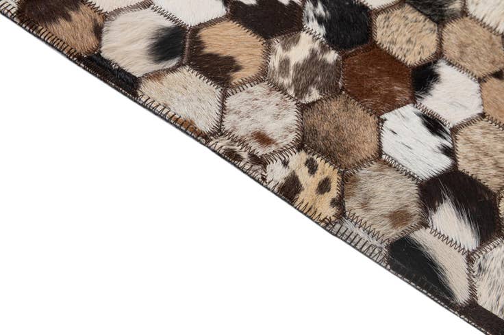 Detail image of 5' x 7' 10 Cowhide - Patchwork Rug