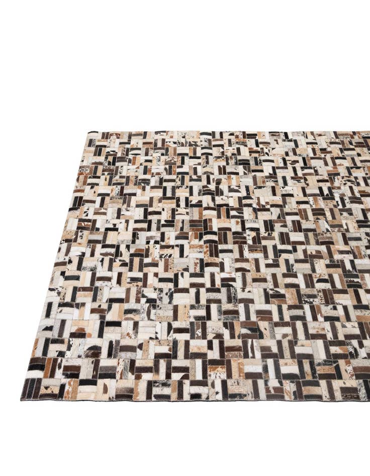 Detail image of 5' 1 x 8' Cowhide - Patchwork Rug
