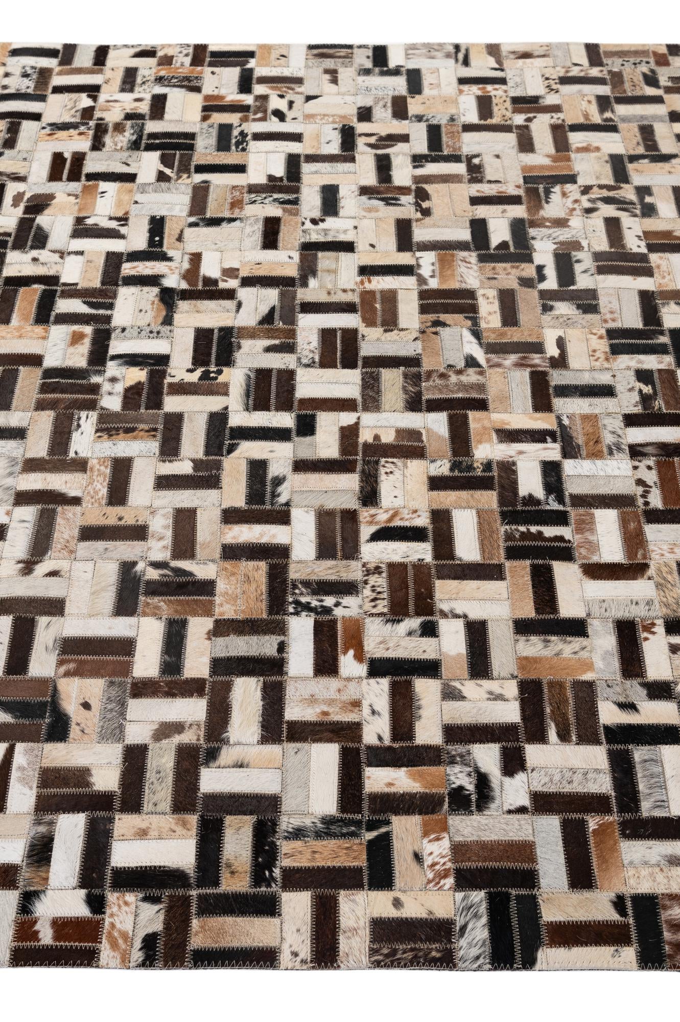 5' 1 x 8' Cowhide - Patchwork Rug