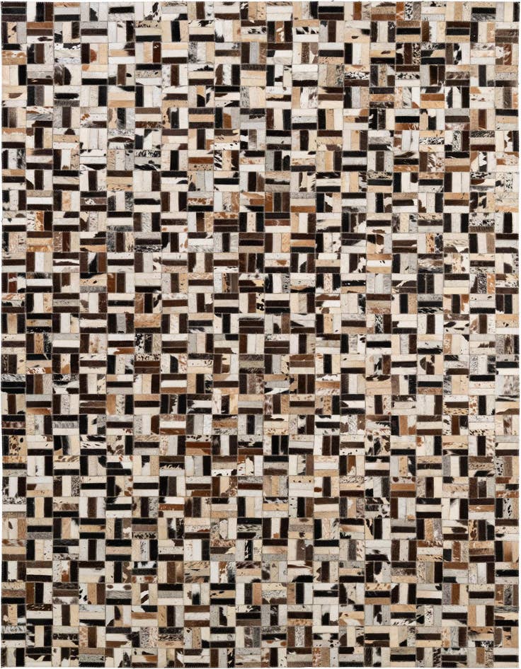 Detail image of 5' 1 x 8' Cowhide - Patchwork Rug