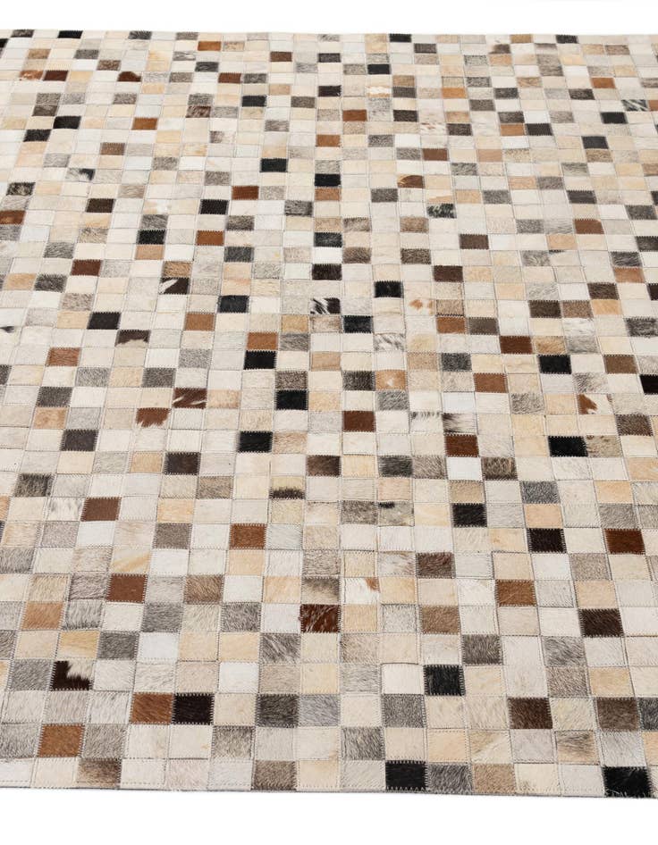 Detail image of 5' 1 x 7' 11 Cowhide - Patchwork Rug