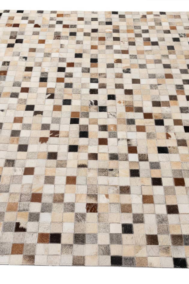 Detail image of 5' 1 x 7' 11 Cowhide - Patchwork Rug