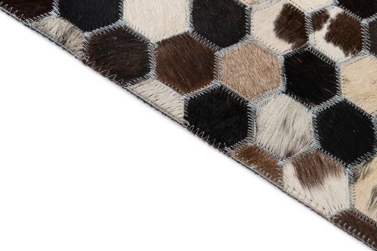 Detail image of 5' 1 x 8' Cowhide - Patchwork Rug