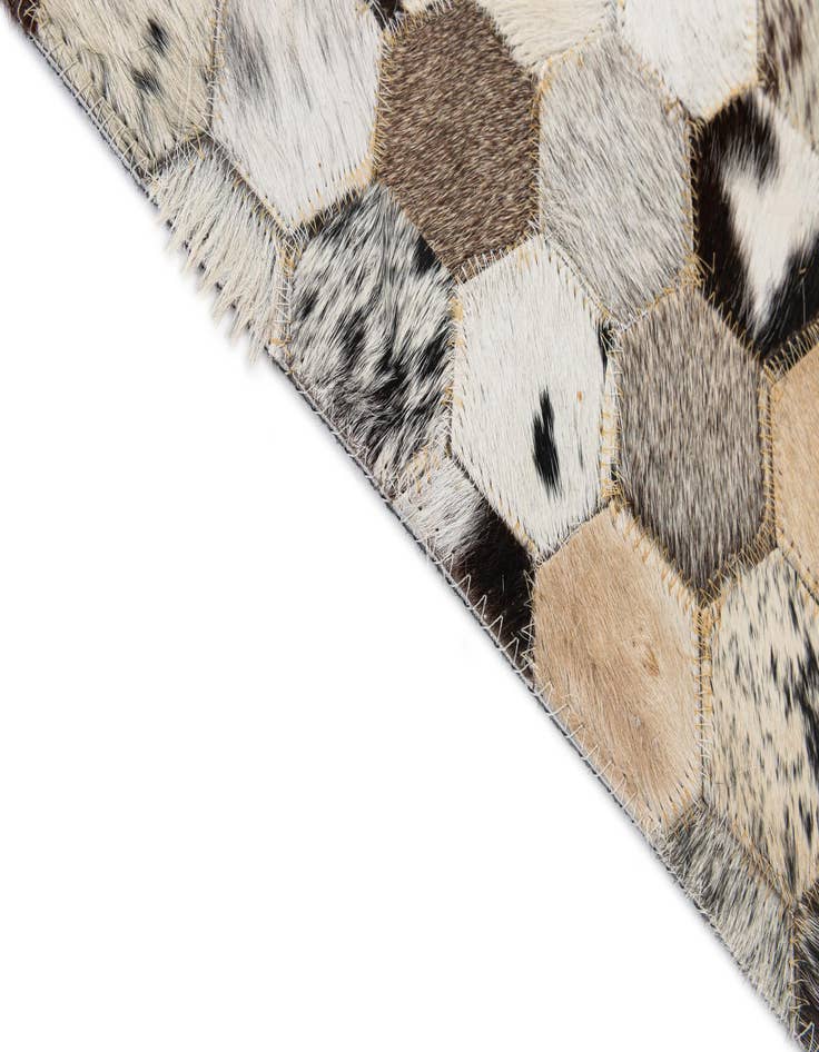 Detail image of 5' x 7' 11 Cowhide - Patchwork Rug