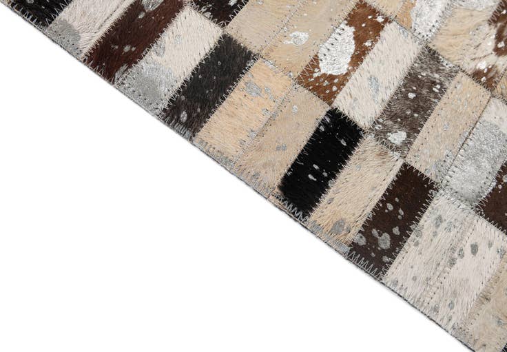 Detail image of 5' 2 x 7' 11 Cowhide - Patchwork Rug