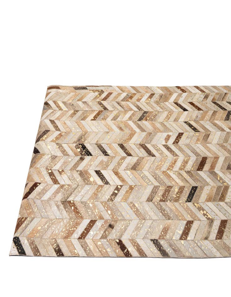 Detail image of 5' 1 x 8' Cowhide - Patchwork Rug