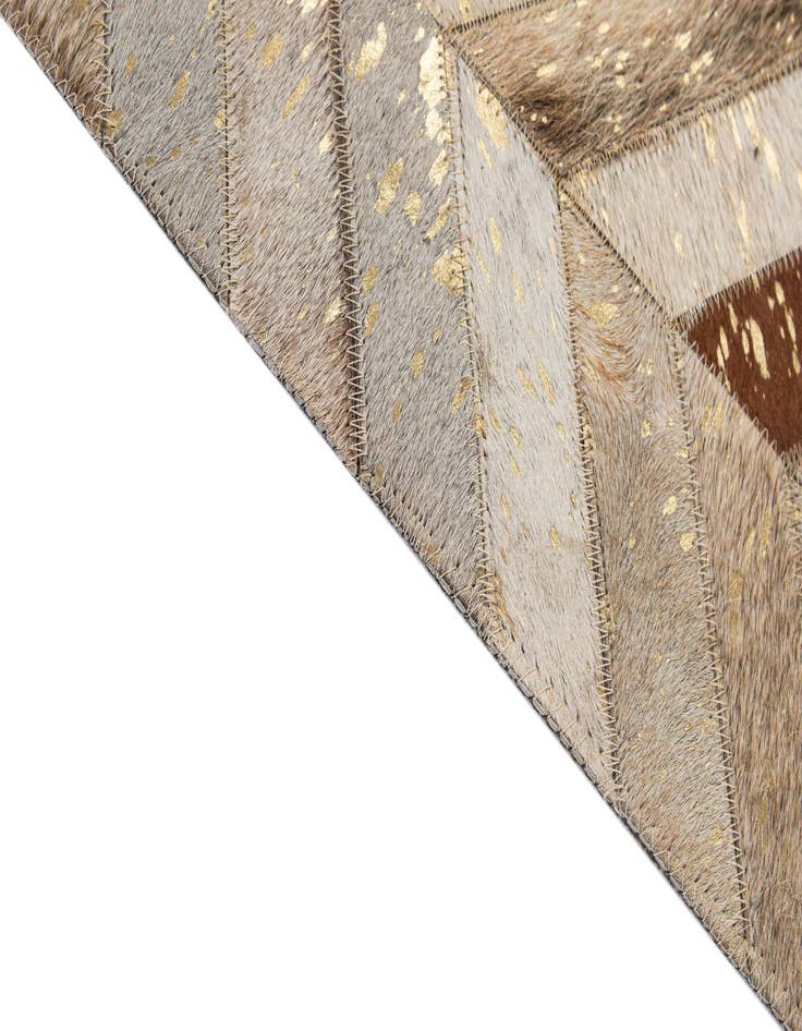 Detail image of 5' 1 x 8' Cowhide - Patchwork Rug