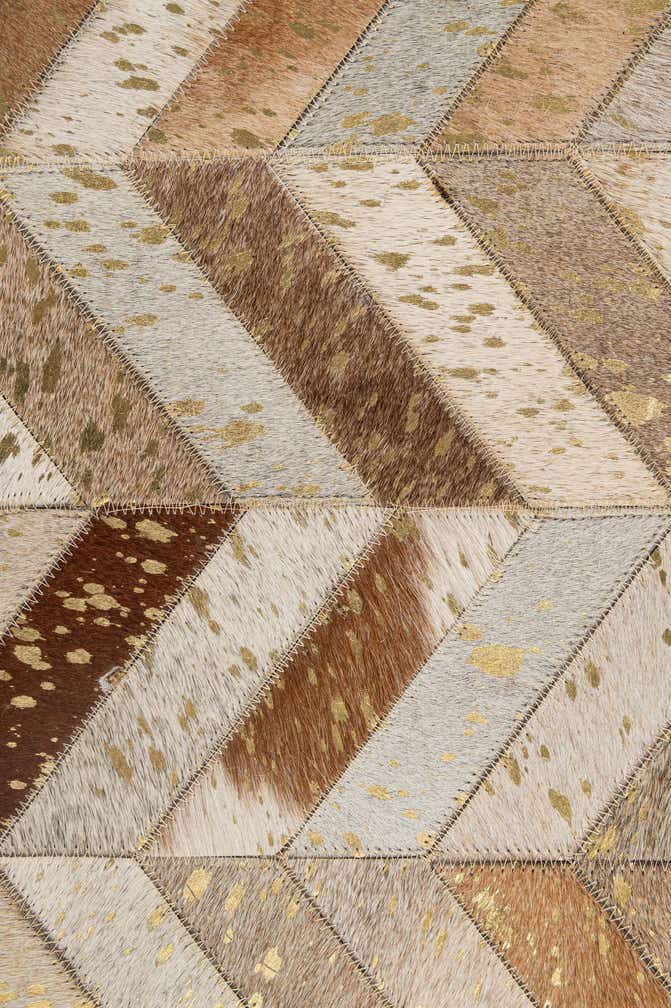 5' 1 x 8' Cowhide - Patchwork Rug