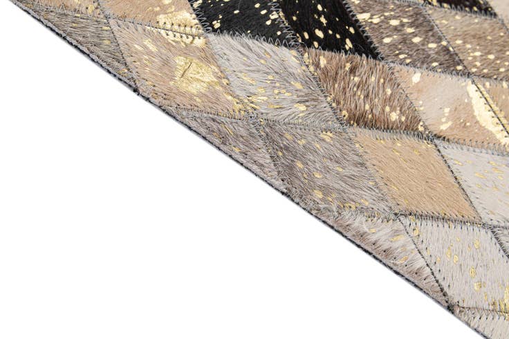 Detail image of 5' 1 x 7' 11 Cowhide - Patchwork Rug