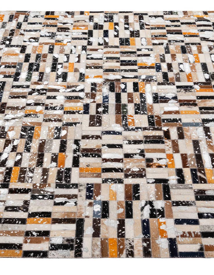 Detail image of 5' 2 x 8' 2 Cowhide - Patchwork Rug