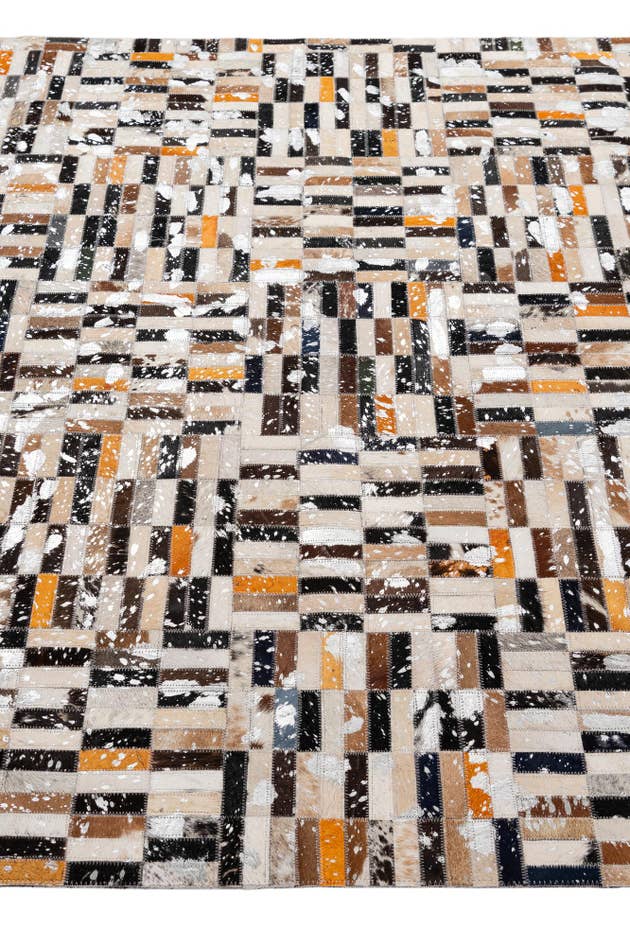 Detail image of 5' 2 x 8' 2 Cowhide - Patchwork Rug
