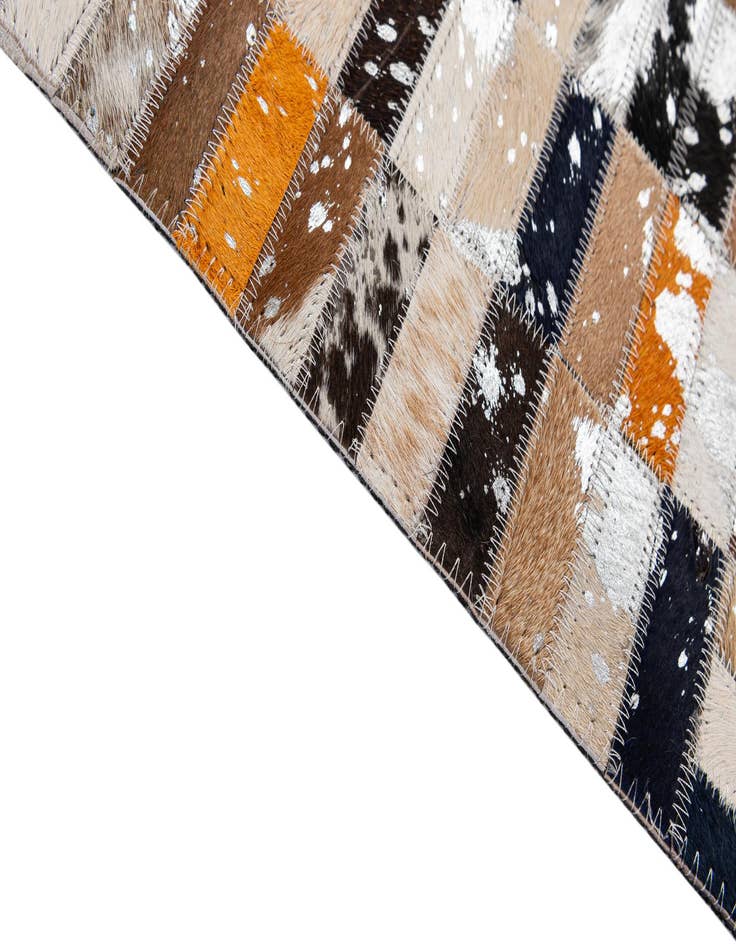 Detail image of 5' 2 x 8' 2 Cowhide - Patchwork Rug