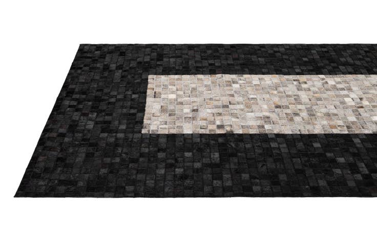 Detail image of 5' x 8' 1 Cowhide - Patchwork Rug