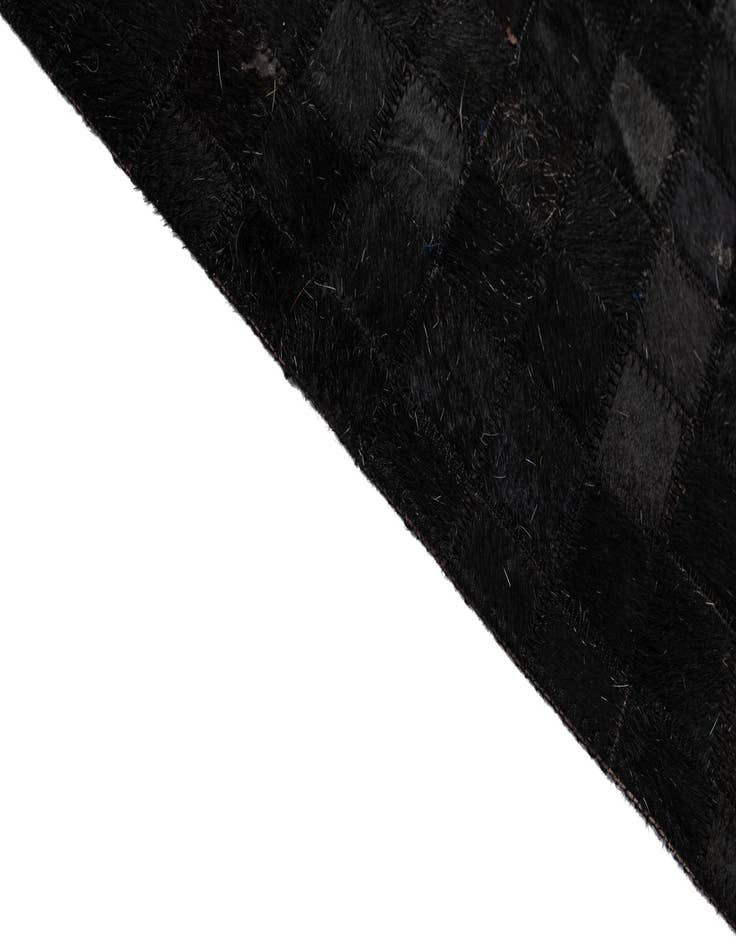 Detail image of 5' x 8' 1 Cowhide - Patchwork Rug