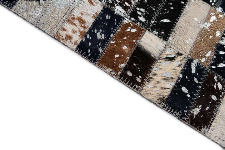5' 1 x 8' Cowhide - Patchwork Rug