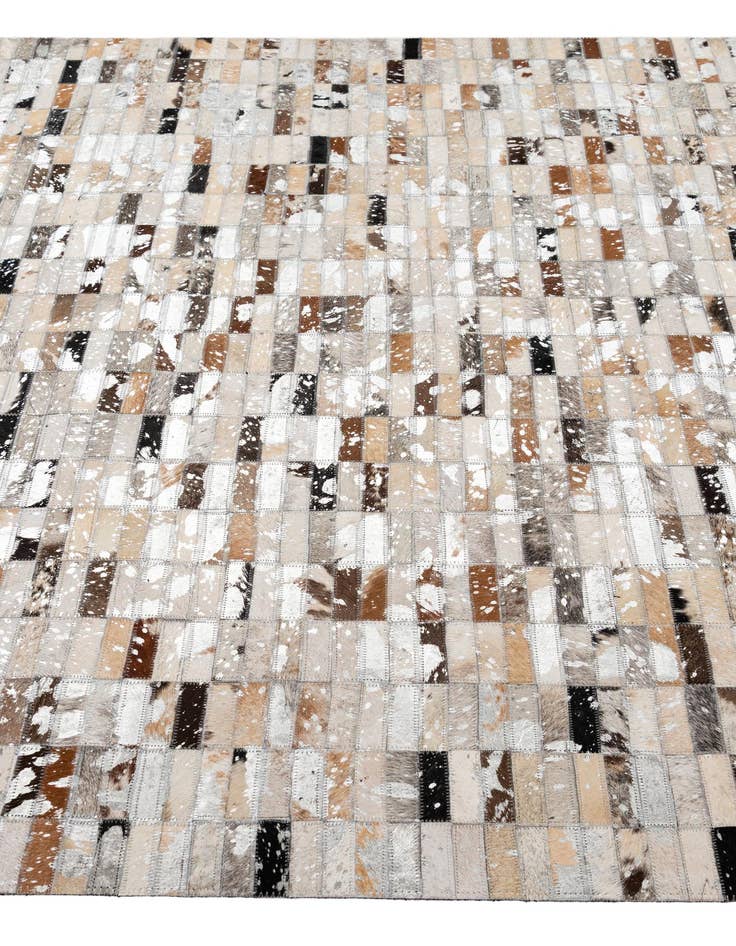 Detail image of 5' 1 x 8' Cowhide - Patchwork Rug