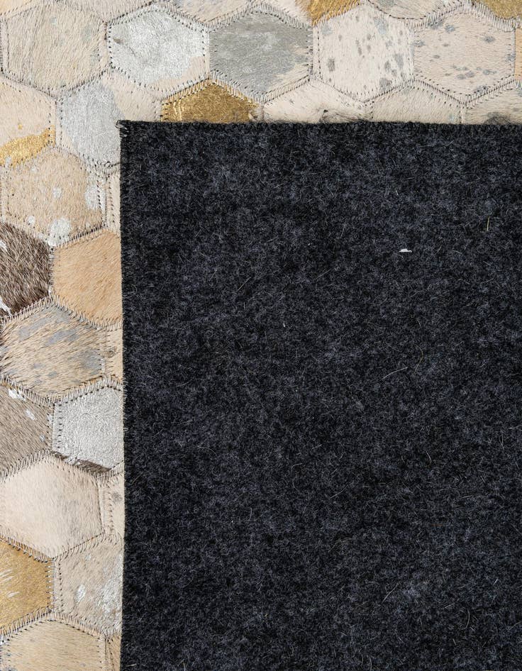 Detail image of 5' 2 x 7' 11 Cowhide - Patchwork Rug