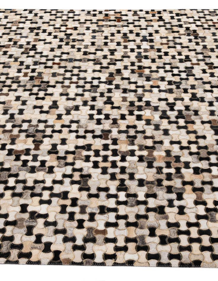 Detail image of 5' 1 x 8' 1 Cowhide - Patchwork Rug