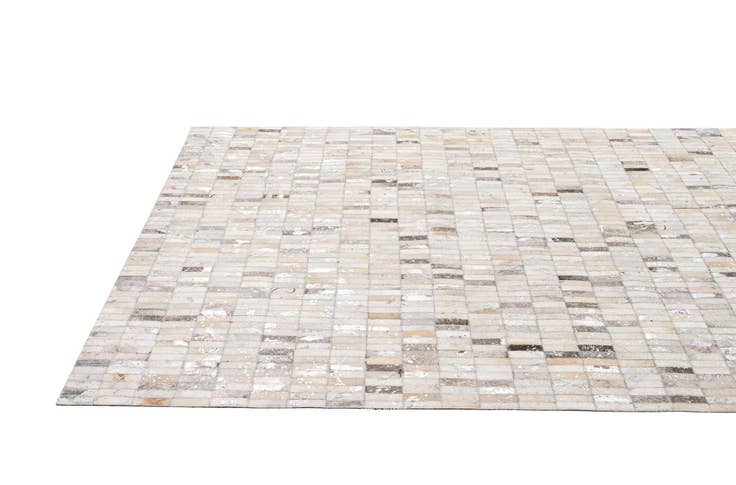 Detail image of 5' 1 x 8' Cowhide - Patchwork Rug