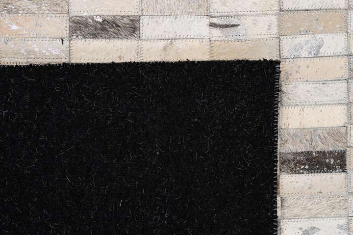 5' 1 x 8' Cowhide - Patchwork Rug
