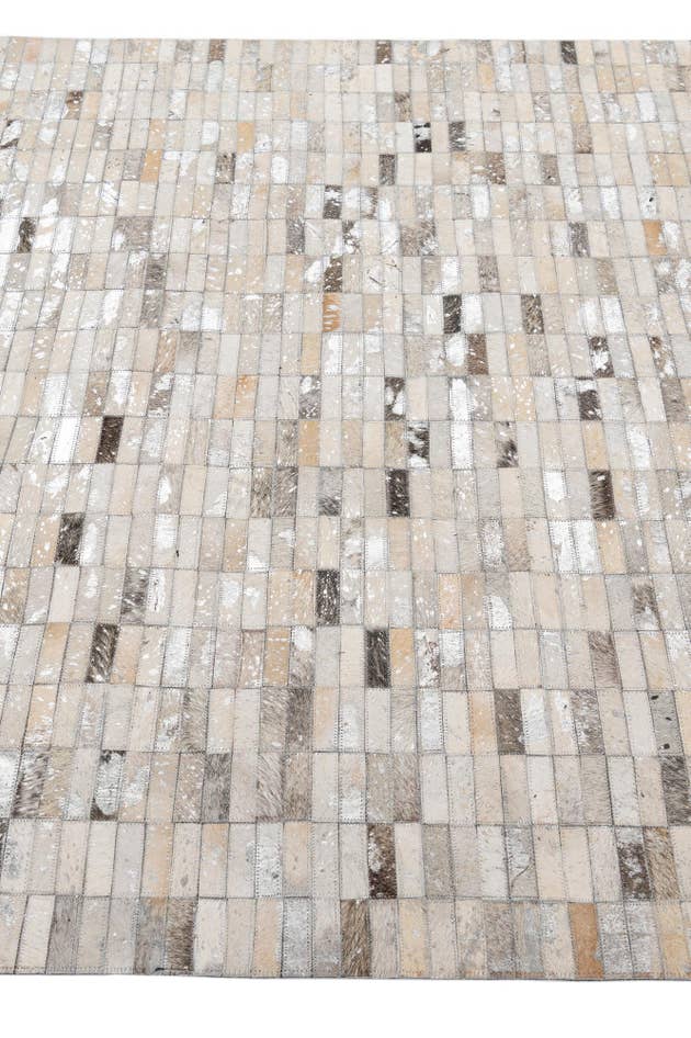 Detail image of 5' 1 x 8' 1 Cowhide - Patchwork Rug