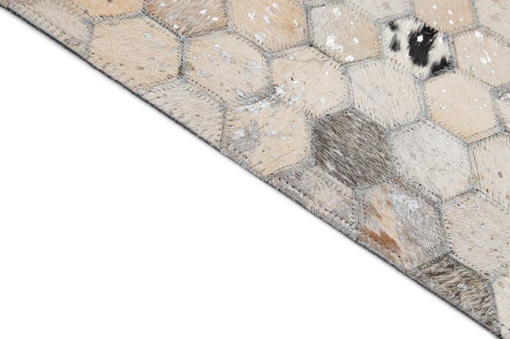 Detail image of 5' 1 x 8' 1 Cowhide - Patchwork Rug