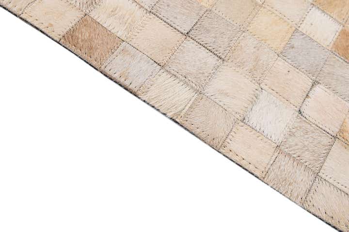 5' 1 x 8' Cowhide - Patchwork Rug