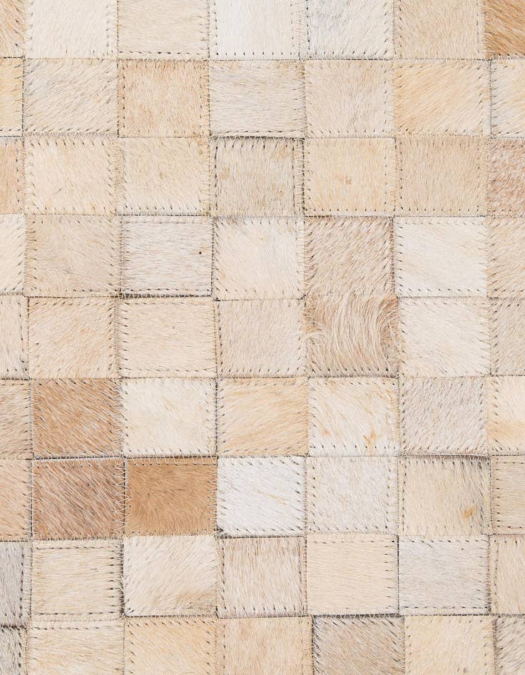 Detail image of 5' 1 x 8' Cowhide - Patchwork Rug