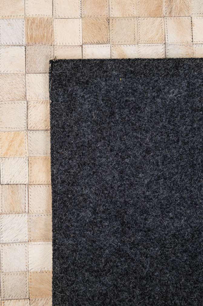 5' 1 x 8' Cowhide - Patchwork Rug