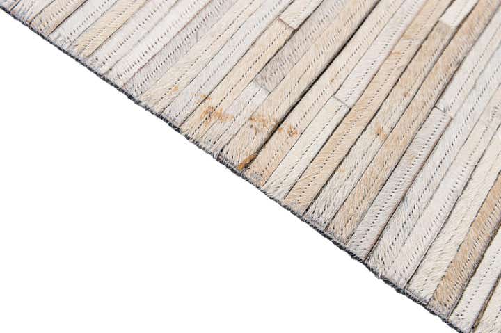 5' 1 x 8' Cowhide - Patchwork Rug