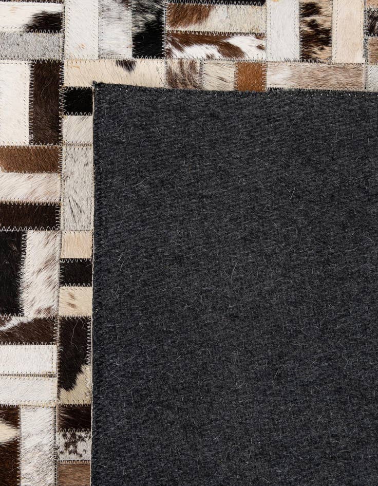 Detail image of 5' x 8' Cowhide - Patchwork Rug